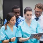 Calor extremo desafia o corpo humano: Especialistas alertam para impactos no metabolismo e riscos à saúde Calor extremo desafia o corpo humano Especialistas alertam para impactos no metabolismo e riscos à saúde