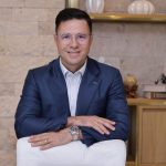 O poder do cuidado: como nasce a confiança em cirurgia plástica O que faz uma paciente confiar Não é só a cirurgia em si